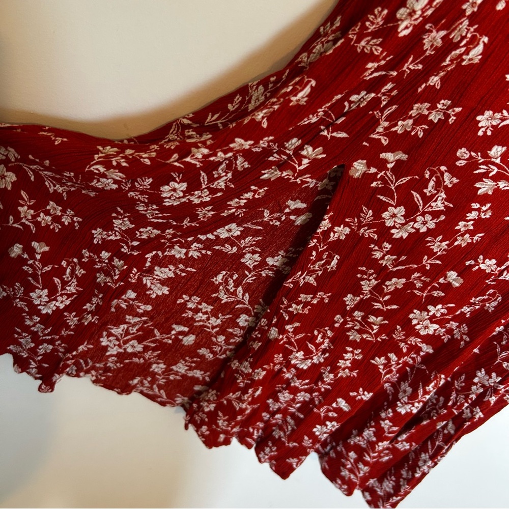 Lulus Red Floral Lightweight Smocked Knee Length Sun Dress Size Medium - Picture 3 of 8